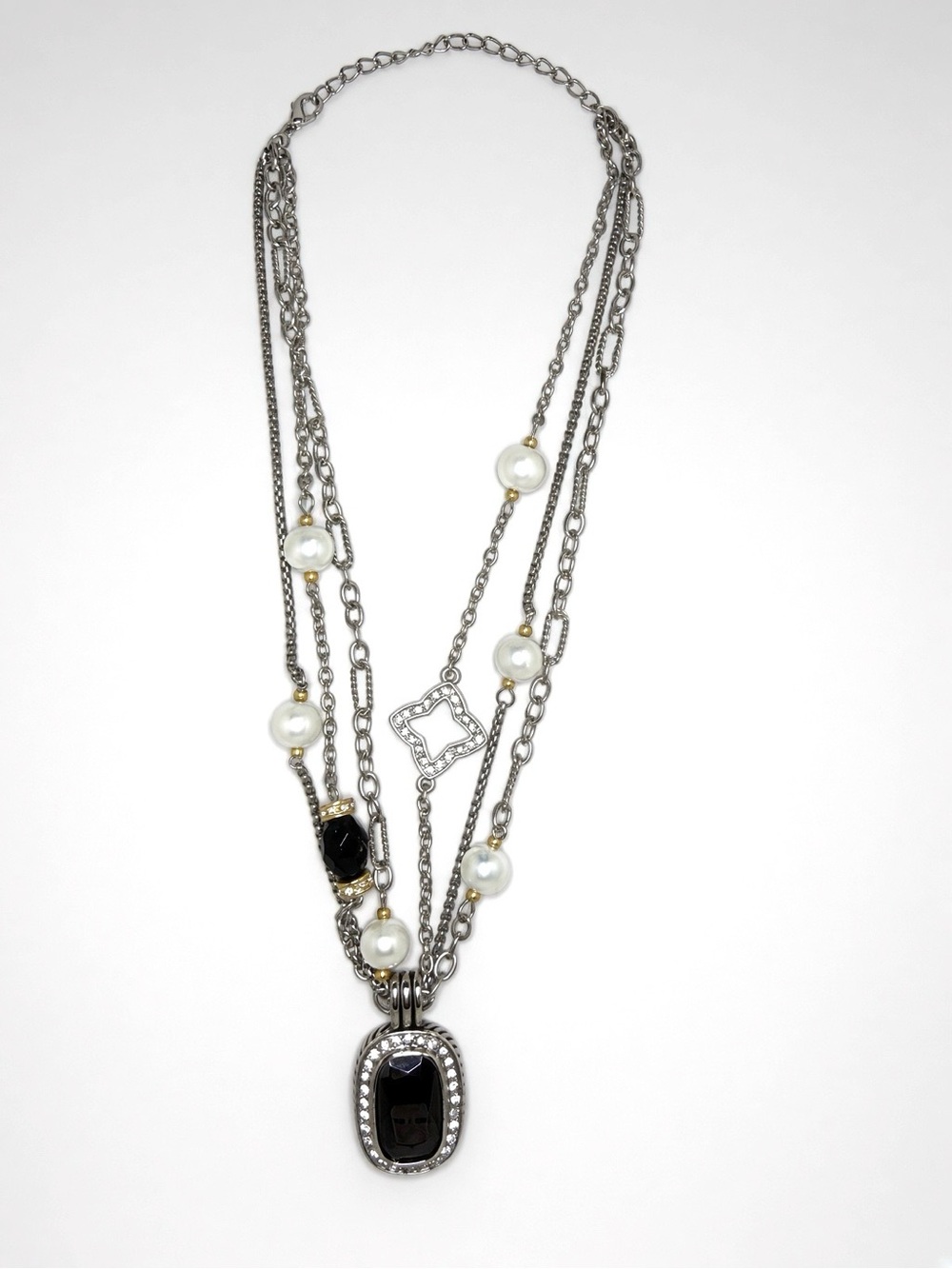 Layered Pearl & Black Stone Halo Pendant Necklace Mixed Metal Star Charm 18”